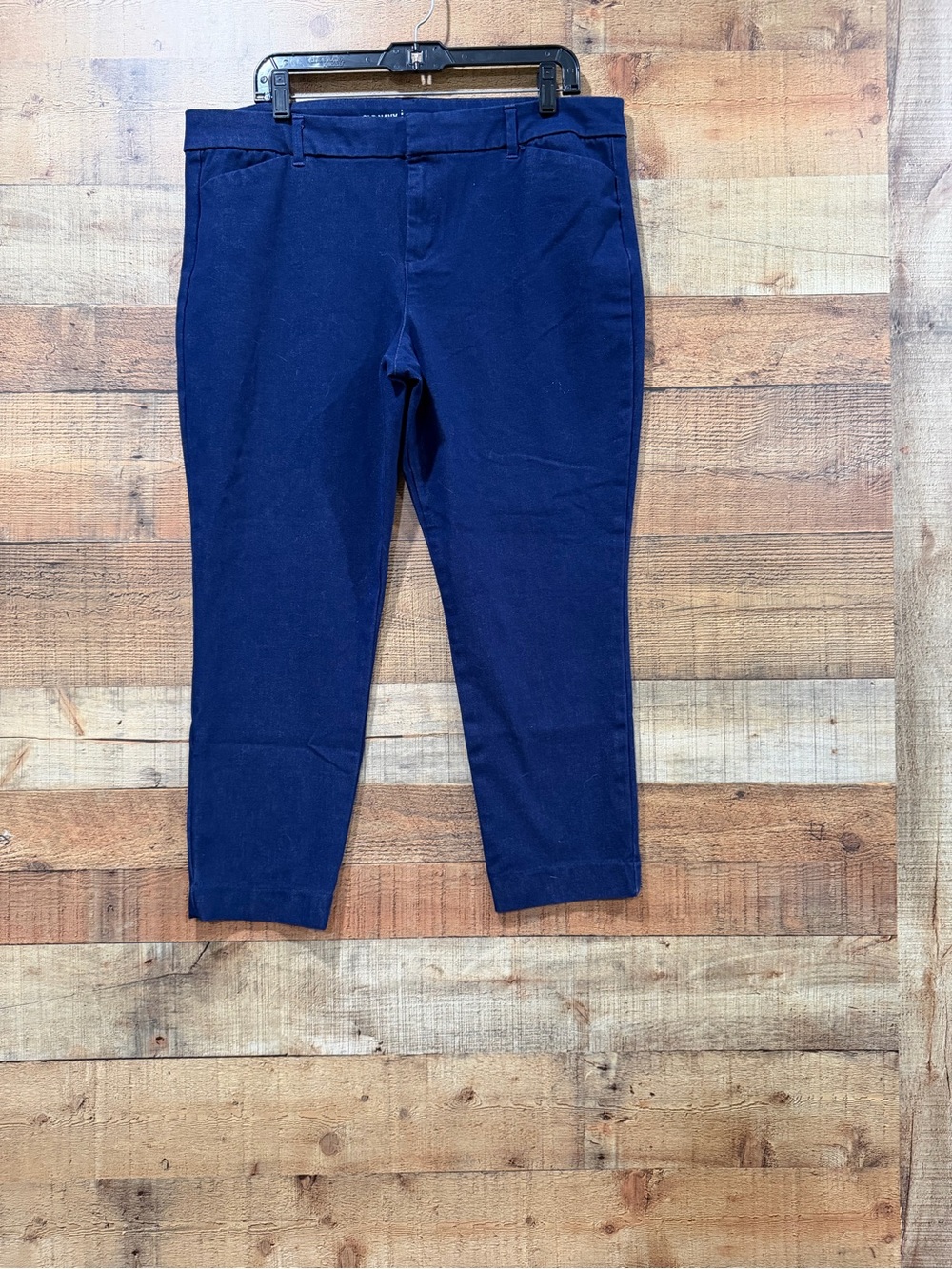 Old Navy Women’s Pixie Mid Rise Stretch Capri Cropped Pants Size 16